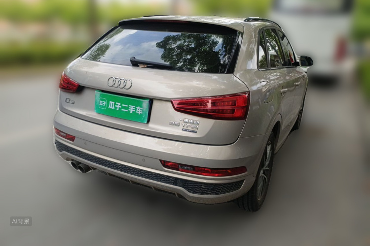 Audi Q3 2019 car image #7