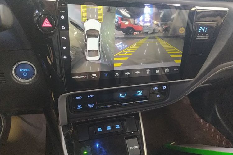 Toyota Corolla 2018 #13 Toyota Corolla 2018 car image #13
