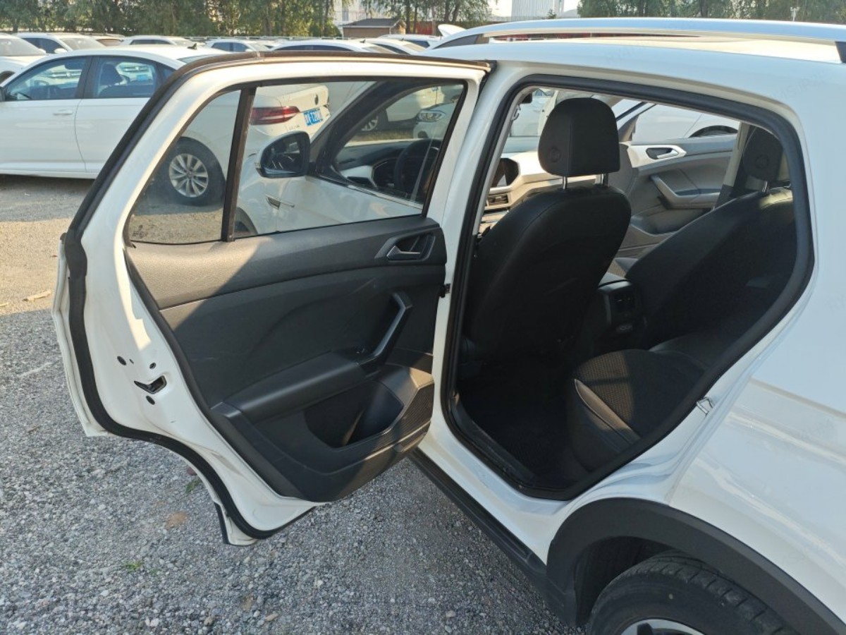 Volkswagen Tacqua 2023 #5 Volkswagen Tacqua 2023 صورة سيارة #5