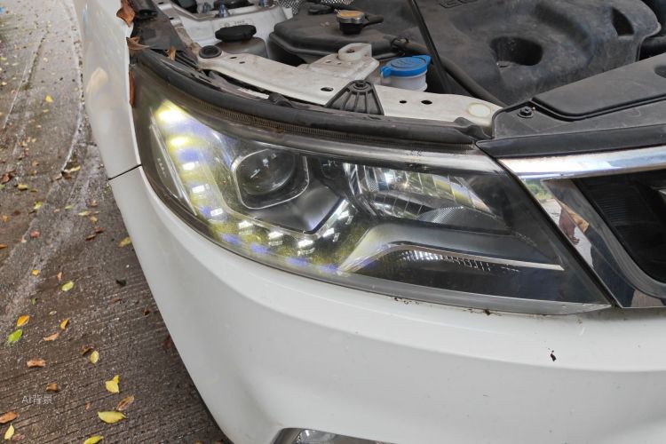 GEELY Vision X6 2017 immagine di auto #8