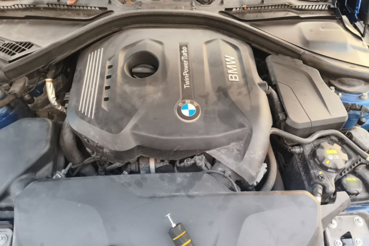BMW 3 Series GT 2018 #22 BMW 3 Series GT 2018 car image #22