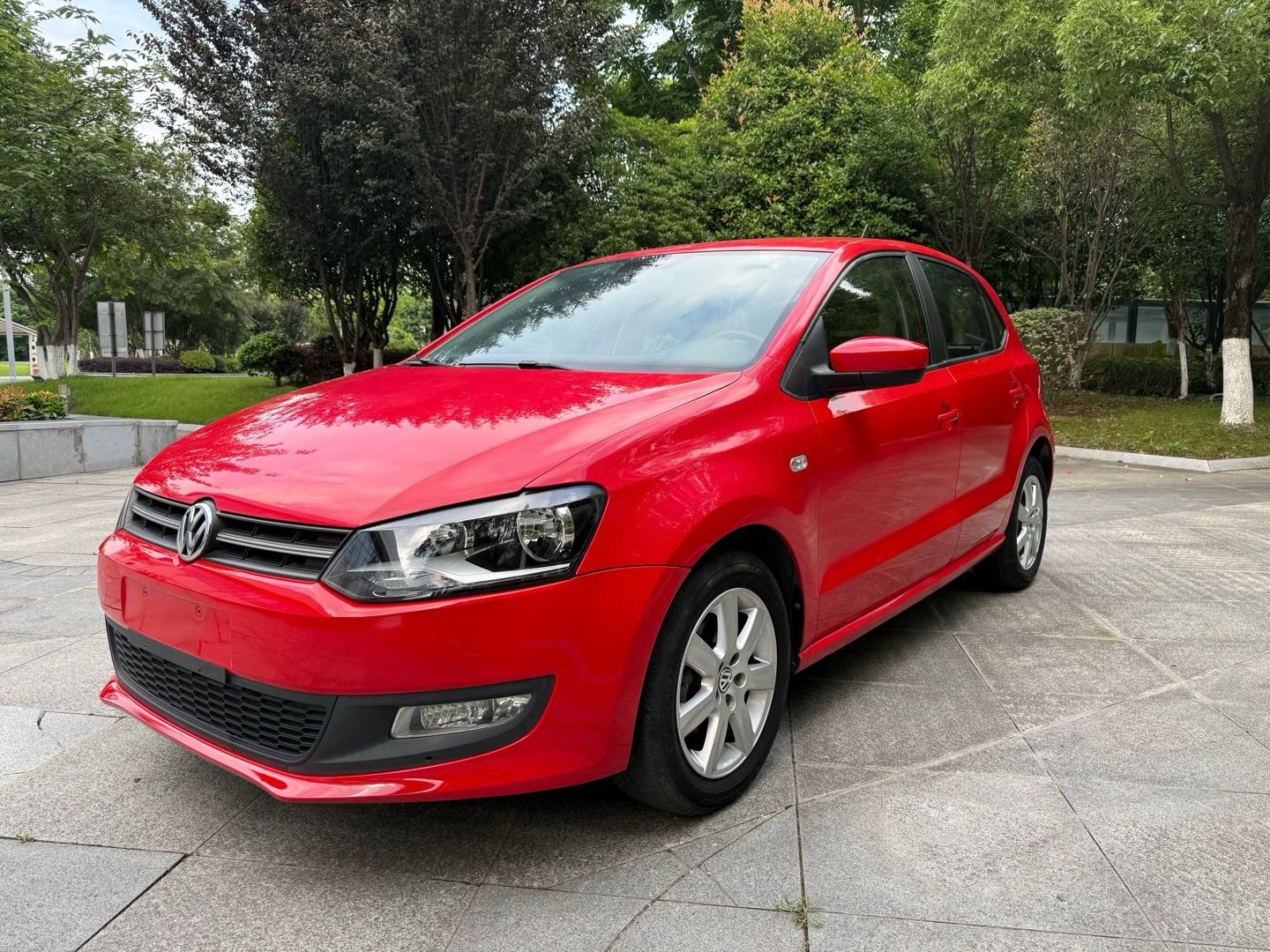 2012 2012 car image