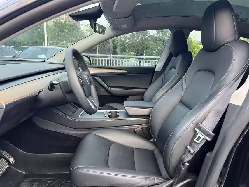 Tesla Model Y 2023 #6 Tesla Model Y 2023 car image #6