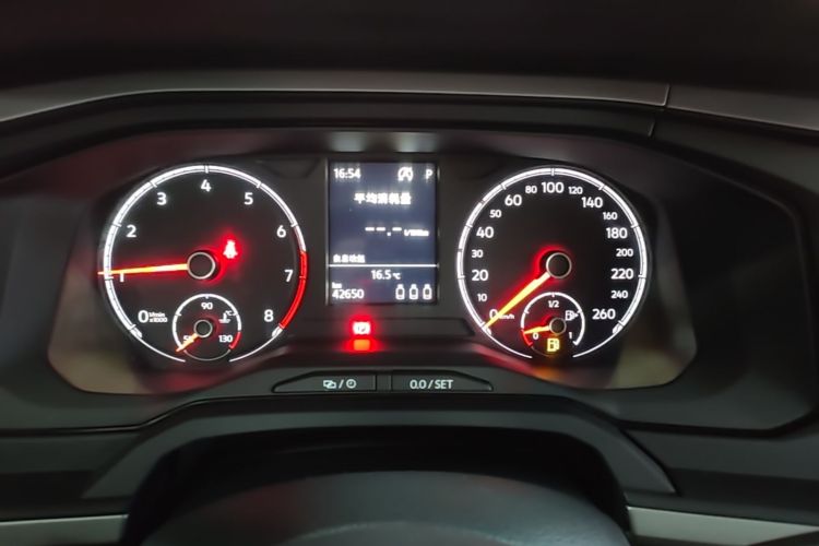 Volkswagen Polo 2021 صورة سيارة #16