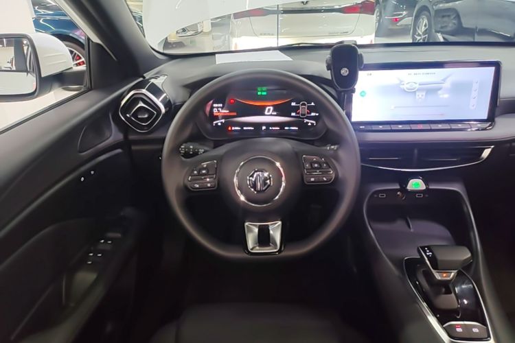 MG 5 2025 #11 MG 5 2025 imagen de coche #11