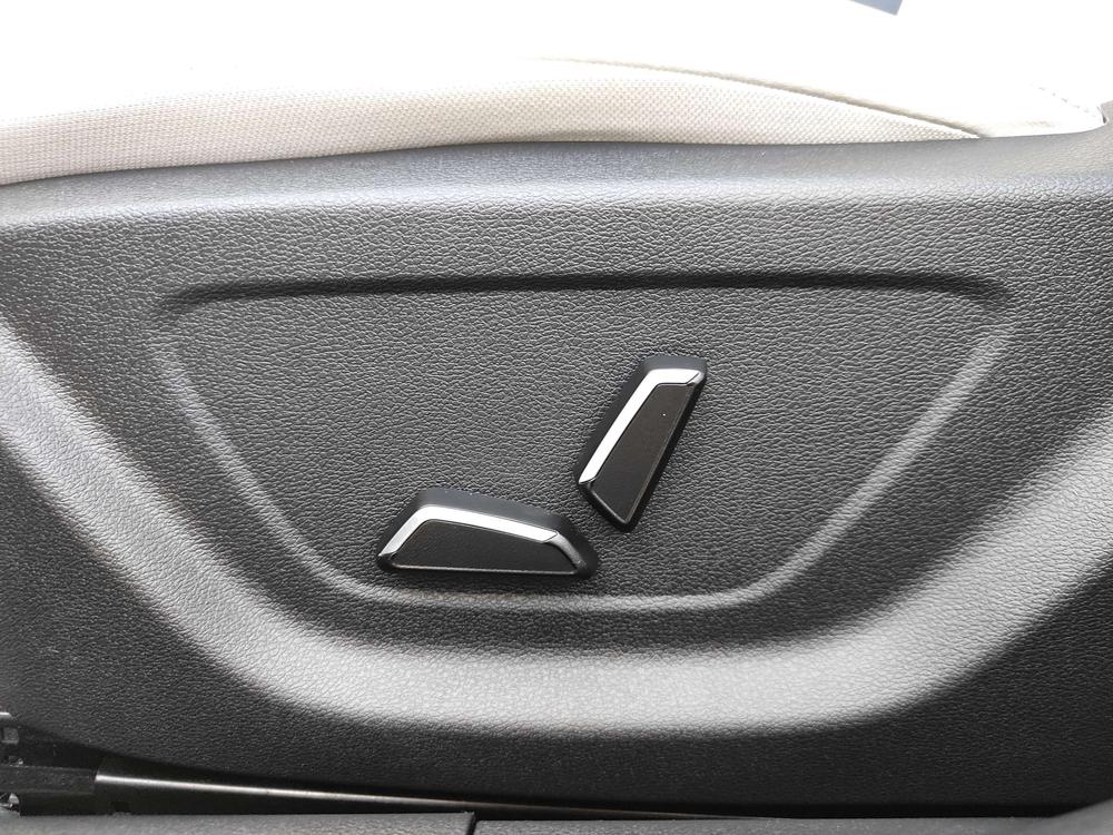 GEELY Emgrand 2022 #10 GEELY Emgrand 2022 car image #10