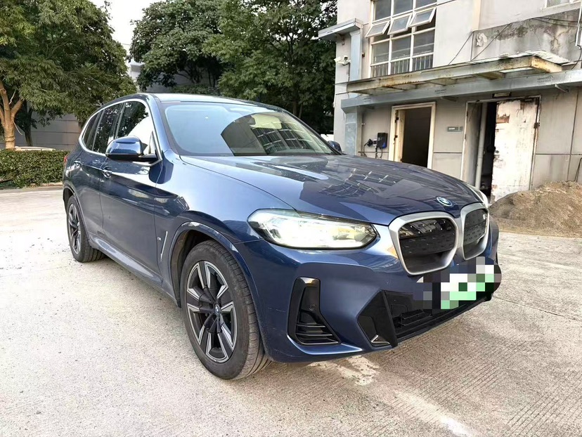 BMW iX3 2023 #2 BMW iX3 2023 car image #2