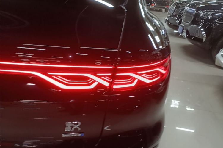 BYD Han 2025 #8 BYD Han 2025 car image #8