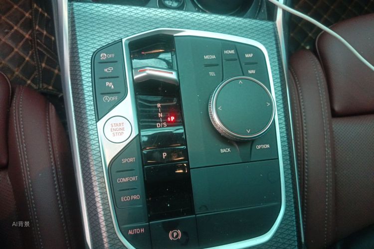 BMW 3 Series 2024 изображение автомобиля #16