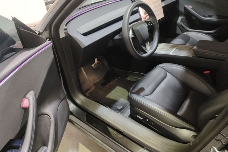 Tesla Model 3 2024 #16 Tesla Model 3 2024 car image #16
