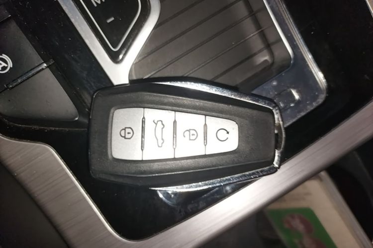 GEELY Emgrand GS 2019 immagine di auto #9