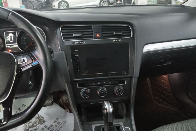 Volkswagen Golf 2020 imagen de coche #13