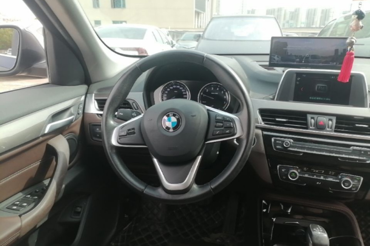 BMW X1 2018 #11 BMW X1 2018 car image #11