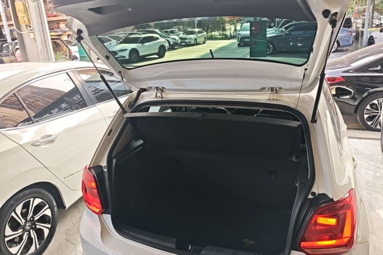 Volkswagen Polo 2019 #19 Volkswagen Polo 2019 car image #19