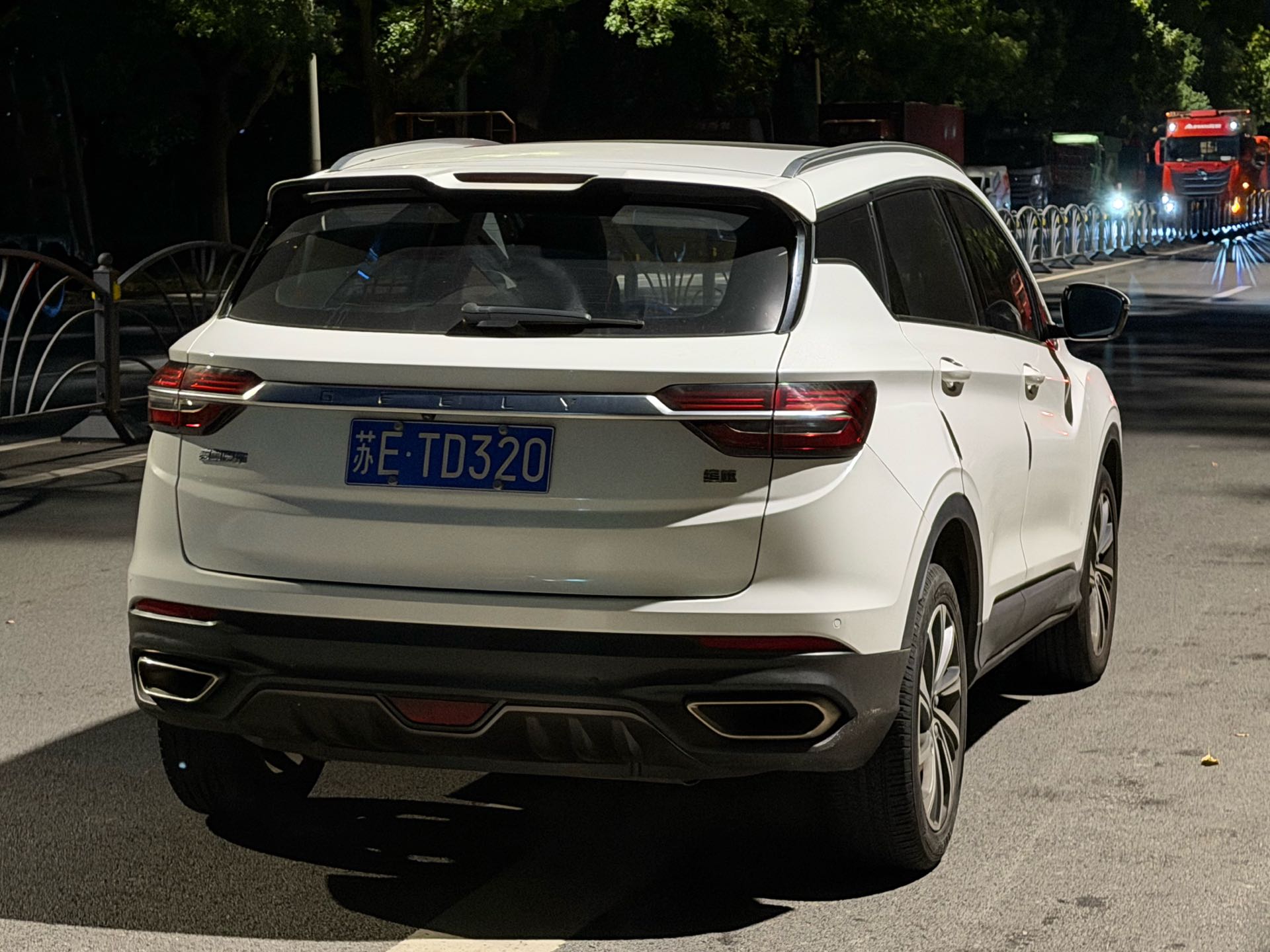 GEELY Coolray 2019 изображение автомобиля #4