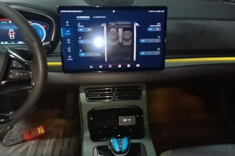 BYD Han 2022 car image #13