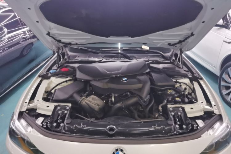 BMW 3 Series 2018 #22 BMW 3 Series 2018 car image #22