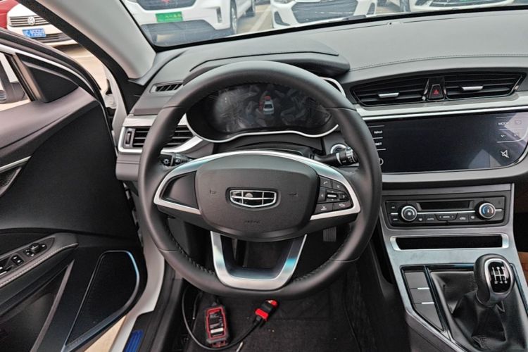 GEELY Emgrand 2020 #11 GEELY Emgrand 2020 car image #11