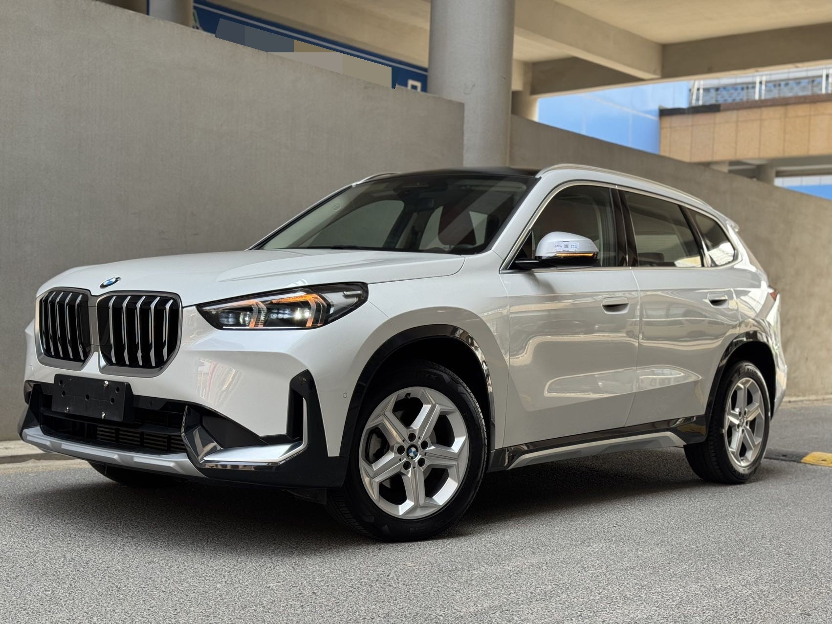 BMW X1 2023 BMW X1 2023 car image