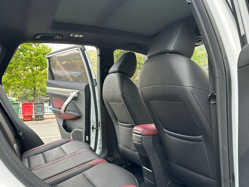 GEELY Coolray 2019 car image #7