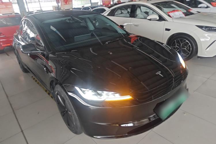 Tesla Model 3 2024 #4 Tesla Model 3 2024 car image #4