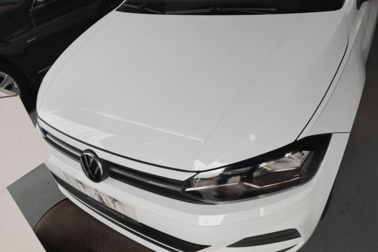 Volkswagen Polo 2023 car image #3