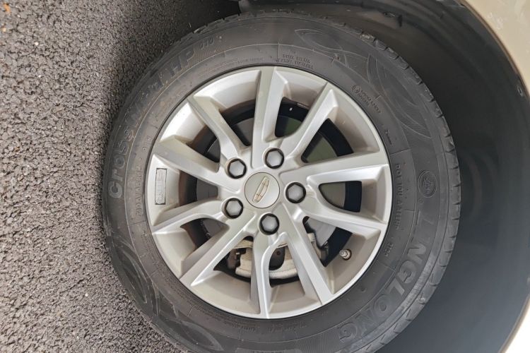 GEELY Emgrand 2020 #6 GEELY Emgrand 2020 car image #6