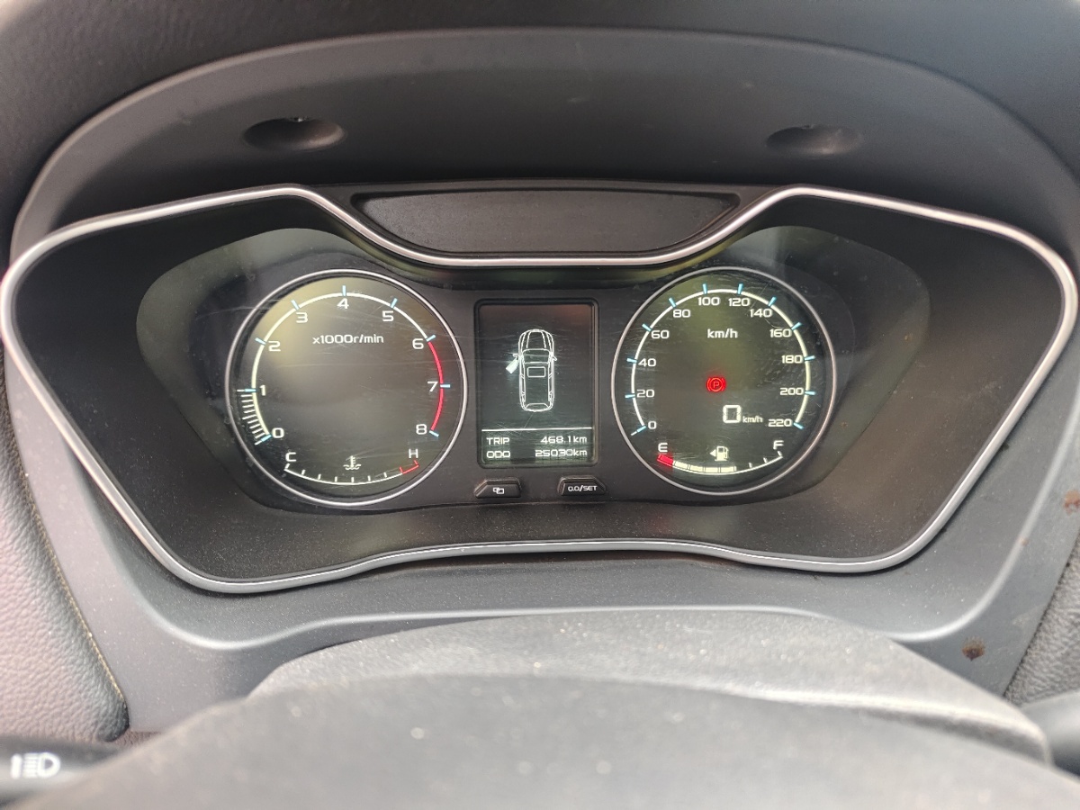GEELY Vision X6 2017 car image #3