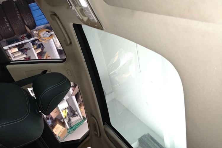 GEELY Emgrand GS 2018 car image #18