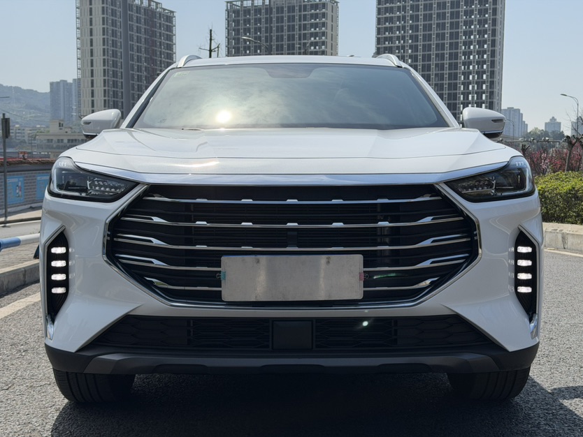 Jetour X70 PLUS 2024 car image #2