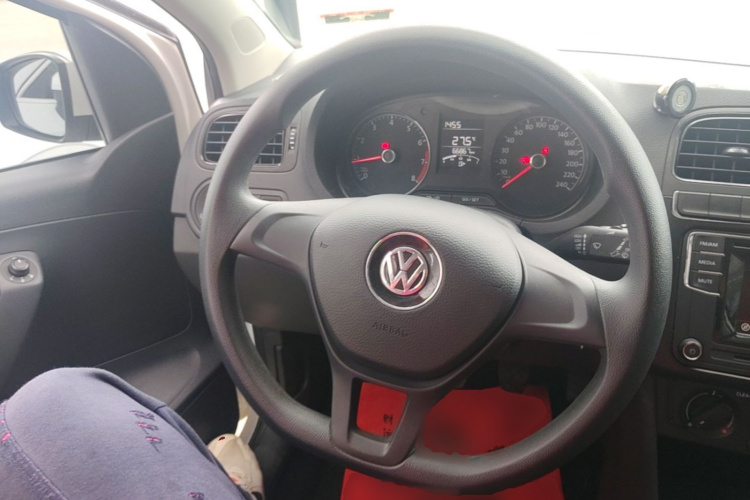 Volkswagen Polo 2016 #11 Volkswagen Polo 2016 car image #11