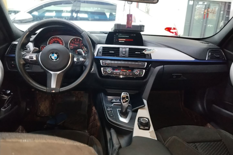 BMW 3 Series 2018 #10 BMW 3 Series 2018 imagem de carro #10