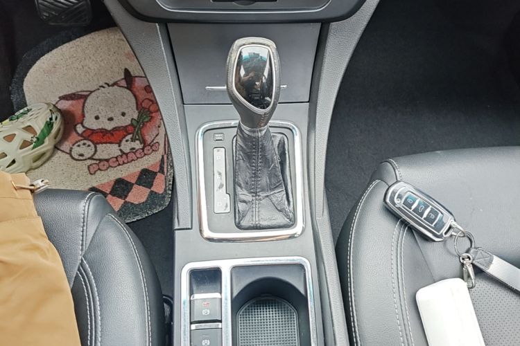 GEELY Emgrand 2016 #14 GEELY Emgrand 2016 car image #14