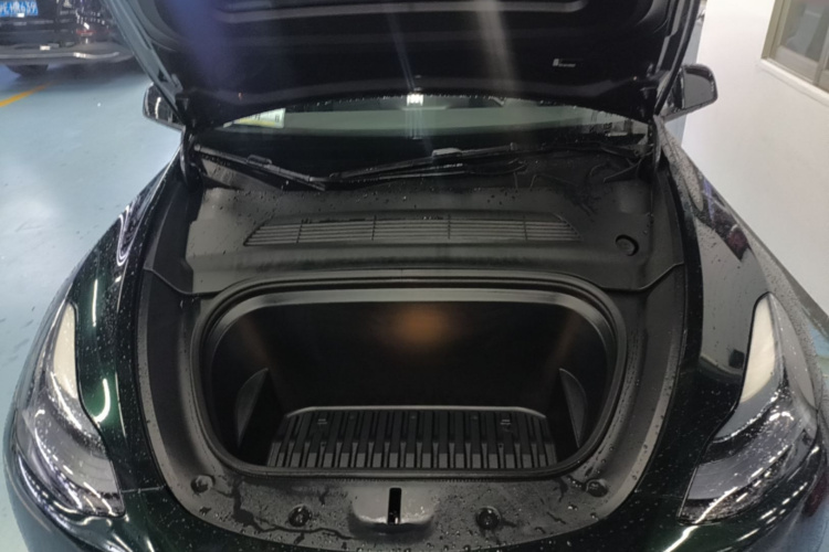 Tesla Model Y 2023 #20 Tesla Model Y 2023 car image #20