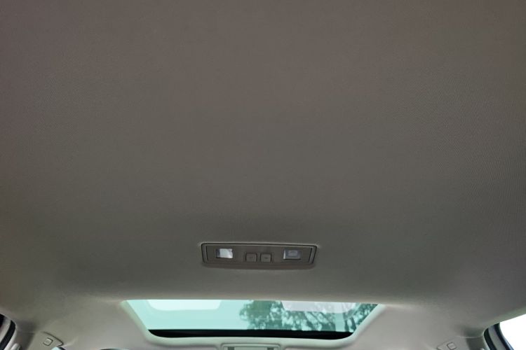 Volkswagen Polo 2019 car image #19