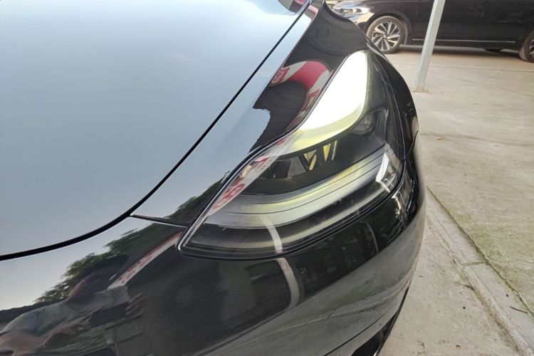 Tesla Model 3 2023 car image #23