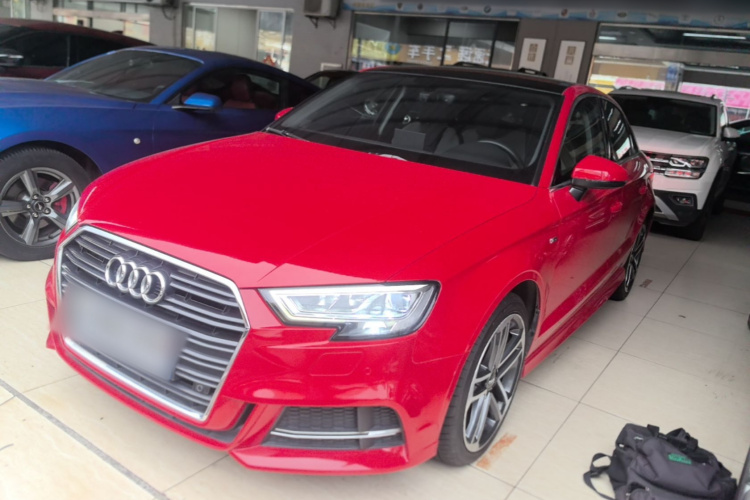 Audi A3 2019 car image #2