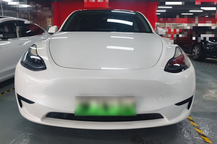 Tesla Model Y 2022 car image #3