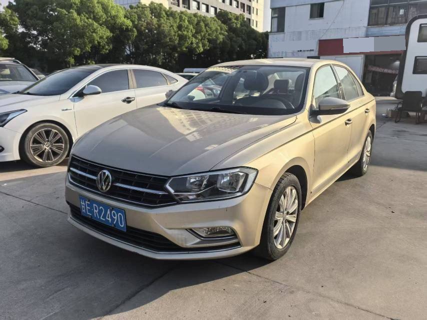 Volkswagen Bora 2016 car image 