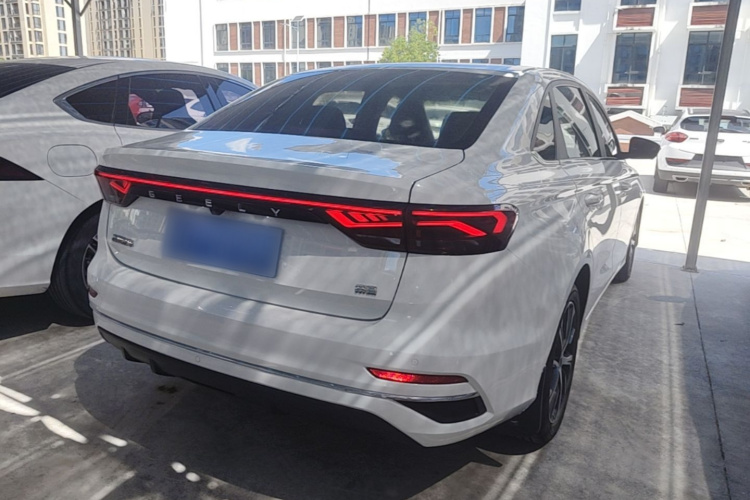 GEELY Emgrand 2021 #7 GEELY Emgrand 2021 car image #7