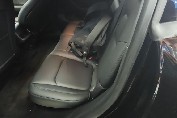 Tesla Model Y 2024 #17 Tesla Model Y 2024 car image #17