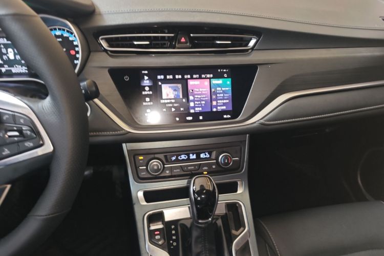 GEELY Emgrand 2021 #13 GEELY Emgrand 2021 car image #13