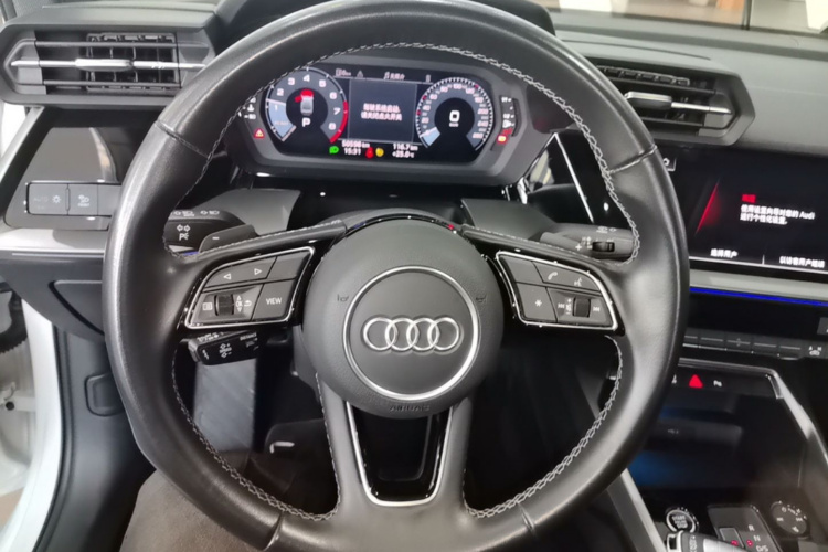 Audi A3 2024 صورة سيارة #11