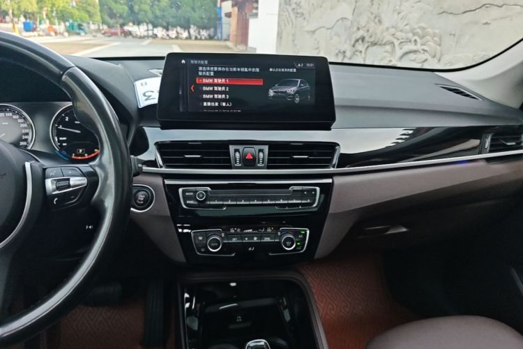 BMW X1 2020 car image #13