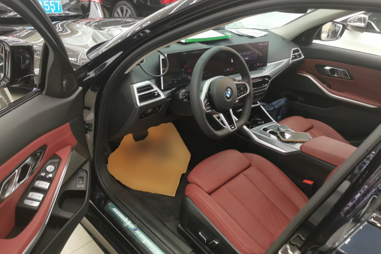 BMW 3 Series 2025 изображение автомобиля #16