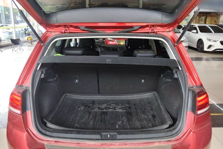 Volkswagen Golf 2020 #19 Volkswagen Golf 2020 car image #19