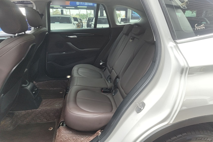 BMW X1 2020 immagine di auto #17