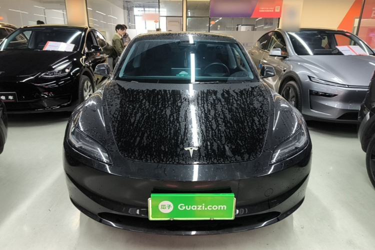 Tesla Model 3 2024 car image #3