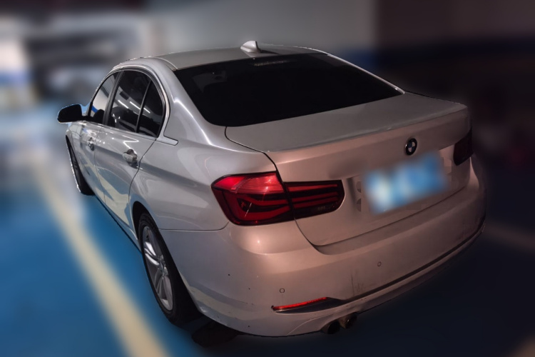 BMW 3 Series 2017 car image #5