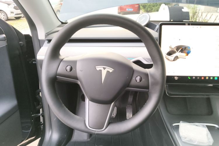 Tesla Model Y 2024 #15 Tesla Model Y 2024 immagine di auto #15